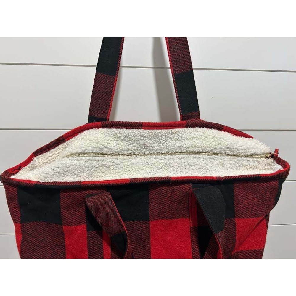 Old Navy Red Black Buffalo Plaid Sherpa Lined Tote Bag Zipper Closure Large - Picture 4 of 9